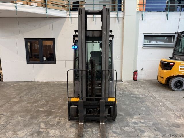 Elektro 4 Rad-Stapler Jungheinrich EFG 316 / Vollkabine / 7167 Std.