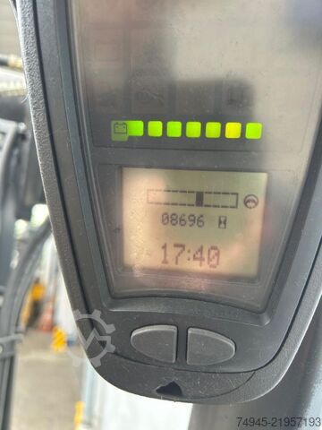 Electric 3-wheel forklift Linde E16-01
