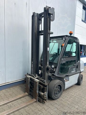 Diesel Forklift Nissan YG1D2A300