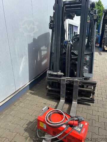 Electric 4-wheel forklift Linde E20-01 EVO