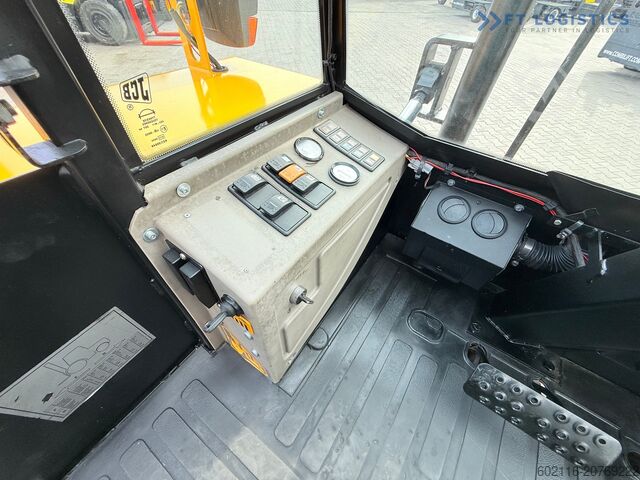 Gabelstapler fĂŒr unwegsames GelĂ€nde JCB 940 / TRIPLEX 4500 / FREE-LIFT NEW TIRES