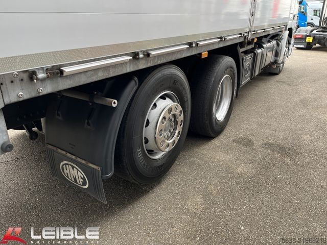 Flatbed truck MERCEDES-BENZ 2546*MP3*6x2*Euro5*HMF 2000L*Baustoff*Lift/Lenk*