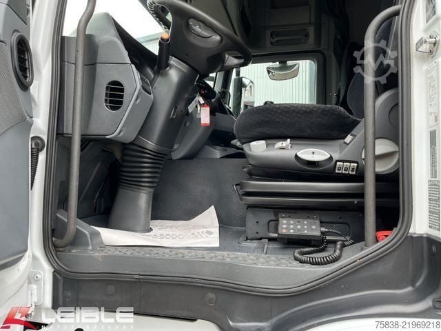Flatbed truck MERCEDES-BENZ 2546*MP3*6x2*Euro5*HMF 2000L*Baustoff*Lift/Lenk*