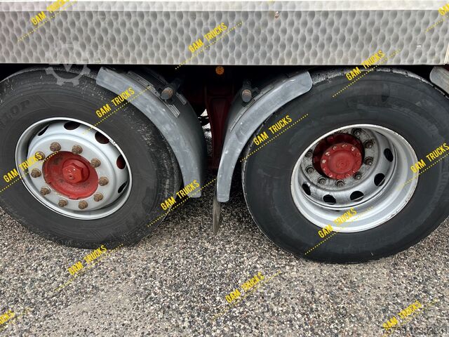 Swap body truck Iveco Eurotech 260E31 BDF Verkaufsaufbau