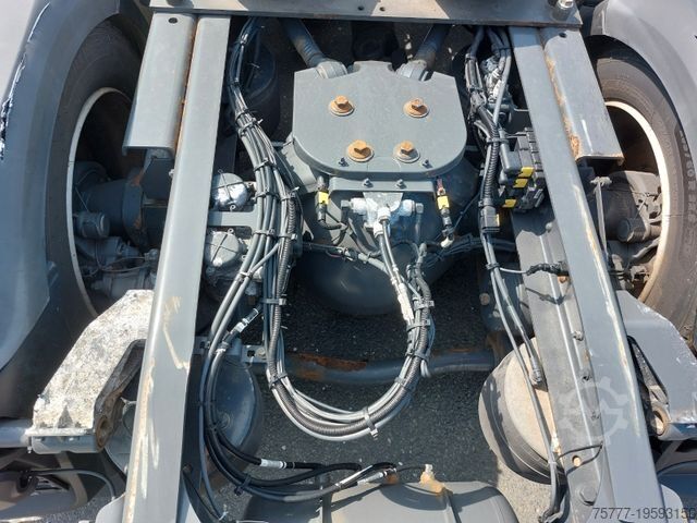 Volumen SZM DAF XF106-530 SSC-INTARDER-2 Tanks-NAVI