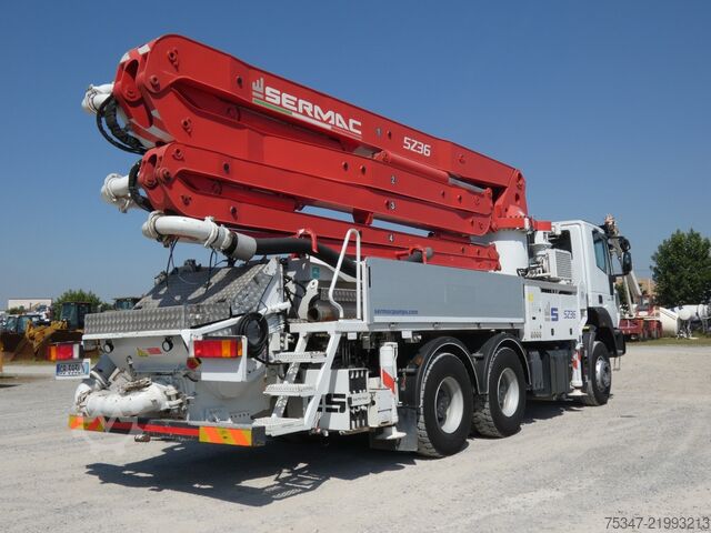 Concrete pump truck Astra HD9 6450