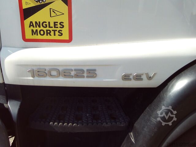 Box truck + VOLVO 180KVA generator set IVECO 