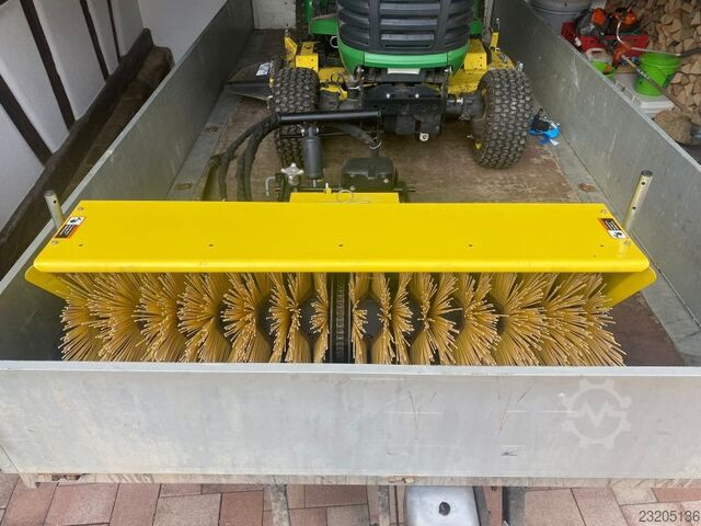 John Deere 52 Quick Hitch Broom John Deere 52 Quick Hitch Broom