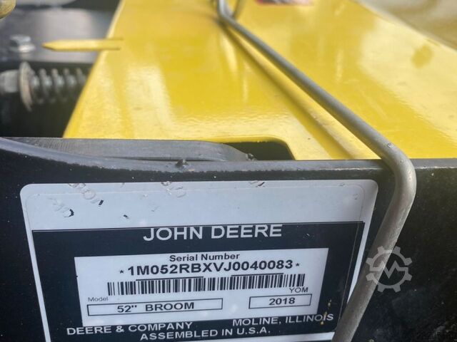 John Deere 52 Quick Hitch Broom John Deere 52 Quick Hitch Broom