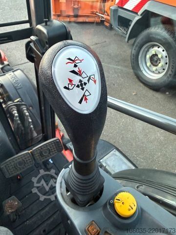 Sonstige KUBOTA STW40 Klima/Mähwerk/Absaugbehälter Hochentleerun