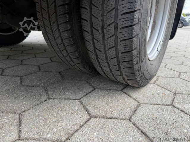 Van MERCEDES-BENZ Sprinter 516 CDI Kasten Hochdach