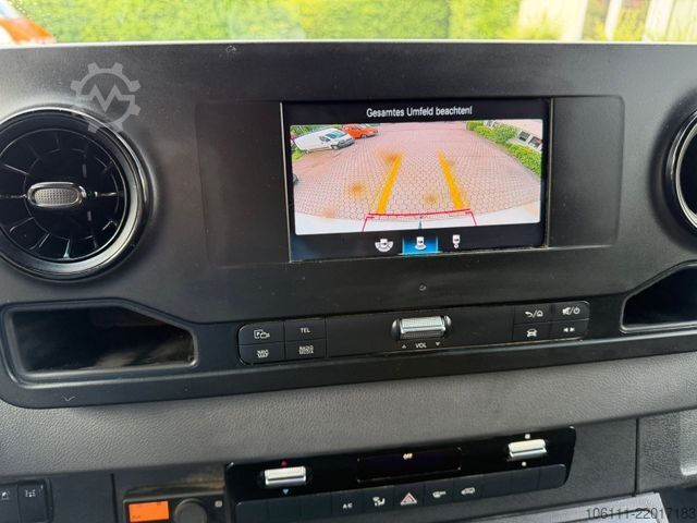 Van MERCEDES-BENZ Sprinter 516 CDI Kasten Hochdach