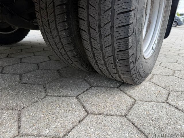 High top van MERCEDES-BENZ Sprinter III Kasten 516 CDI RWD
