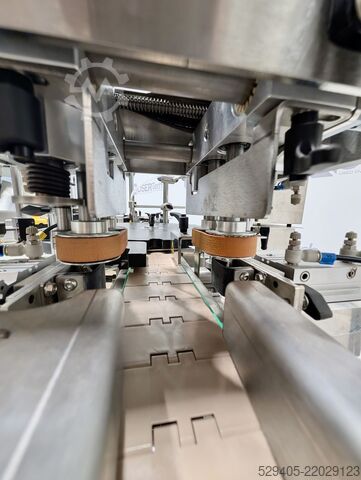 Filling line for bottles / vials CDA E-fill