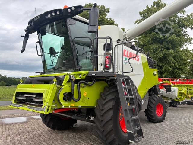 CLAAS Trion 650 CLAAS Trion 650