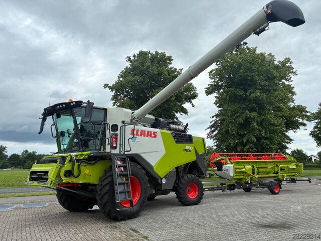 CLAAS Trion 650 CLAAS Trion 650