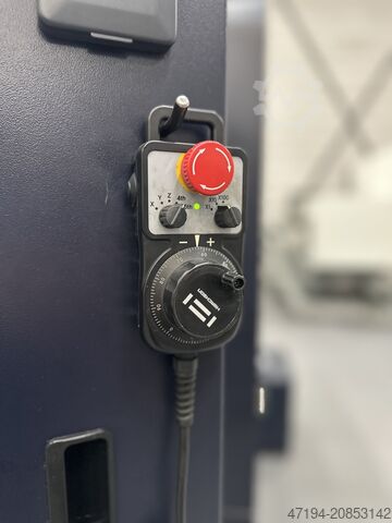 Vertikales Bearbeitungszentrum HWACHEON VESTA-1000+