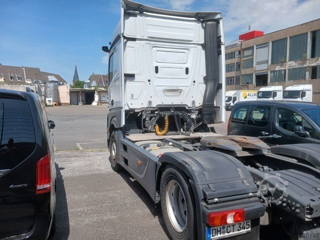 Standard tractor unit MERCEDES-BENZ Actros 1845 L