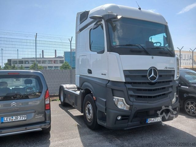 Standard tractor unit MERCEDES-BENZ Actros 1845 L