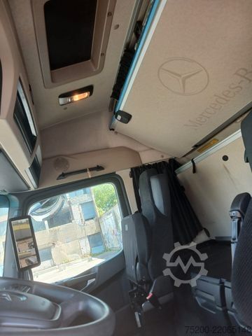Standard tractor unit MERCEDES-BENZ Actros 1845 L