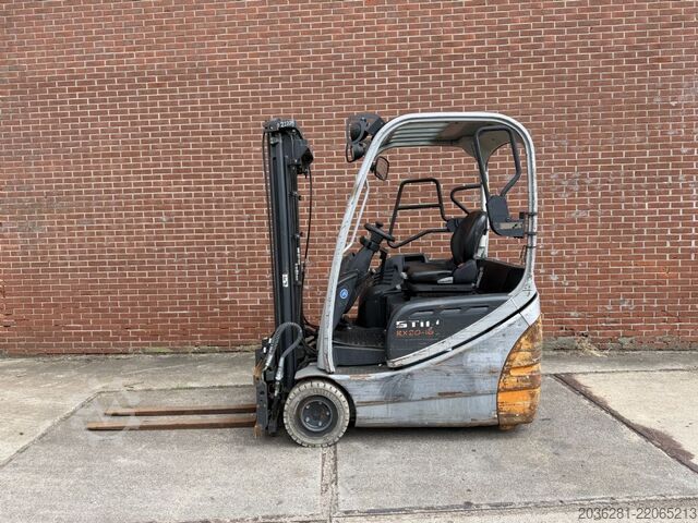 Electric 3-wheel forklift Still RX 20-16