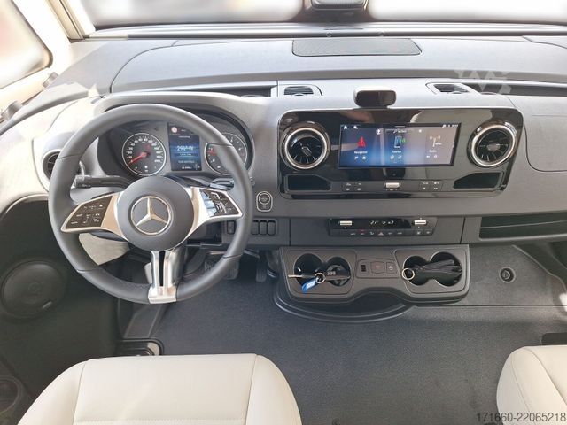Integrated camper HYMER/ERIBA B-Klasse ML I BlackLine 880 5 Sitzplätze