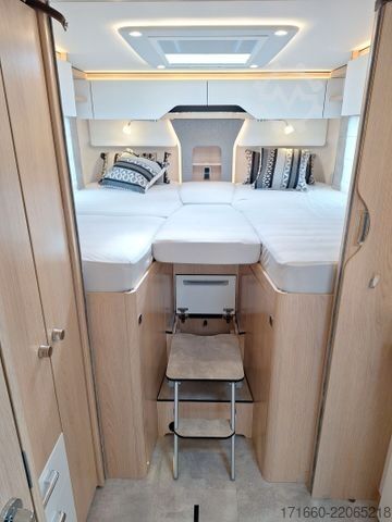 Integrated camper HYMER/ERIBA B-Klasse ML I BlackLine 880 5 Sitzplätze