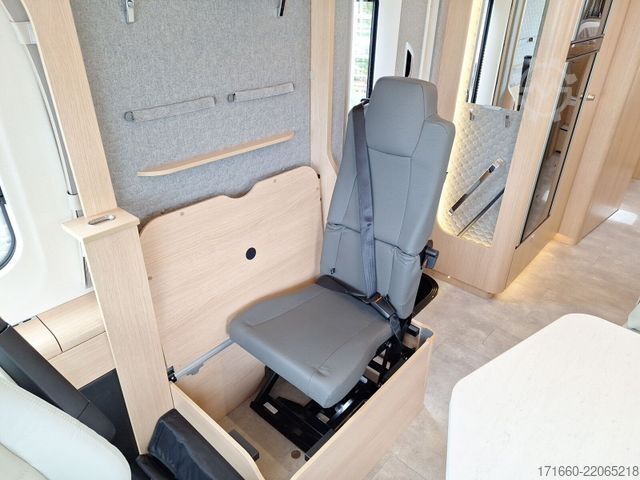 Integrated camper HYMER/ERIBA B-Klasse ML I BlackLine 880 5 Sitzplätze
