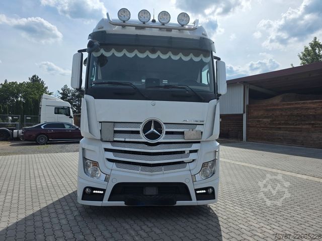 Volume tractor unit MERCEDES-BENZ 1845 Lowliner, Retarder, 2 Tanks, Hubsattelkuppl