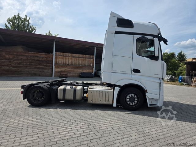 Volume tractor unit MERCEDES-BENZ 1845 Lowliner, Retarder, 2 Tanks, Hubsattelkuppl