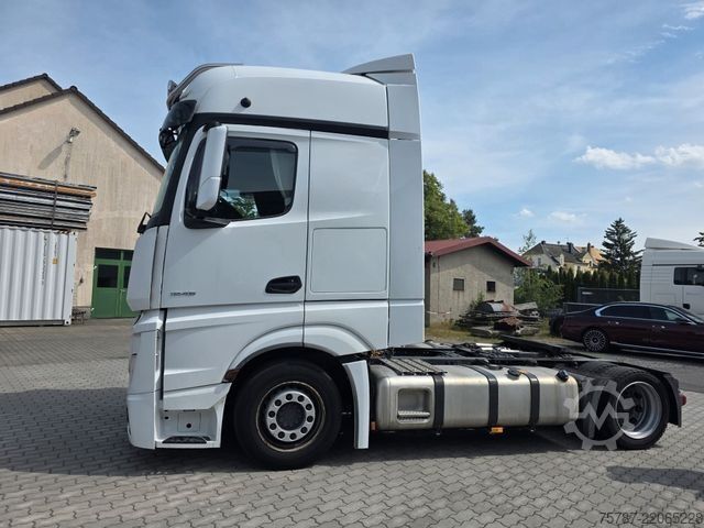 Volume tractor unit MERCEDES-BENZ 1845 Lowliner, Retarder, 2 Tanks, Hubsattelkuppl