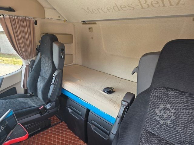 Volume tractor unit MERCEDES-BENZ 1845 Lowliner, Retarder, 2 Tanks, Hubsattelkuppl
