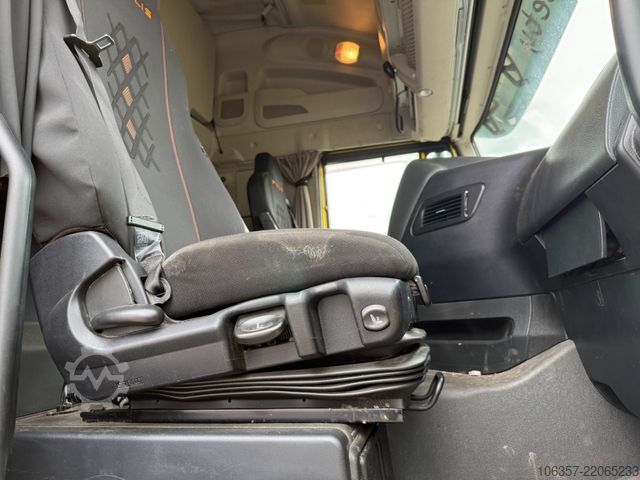 Standard tractor unit IVECO Stralis 570 AS440S57 T/P Kipphydraulik Intarder