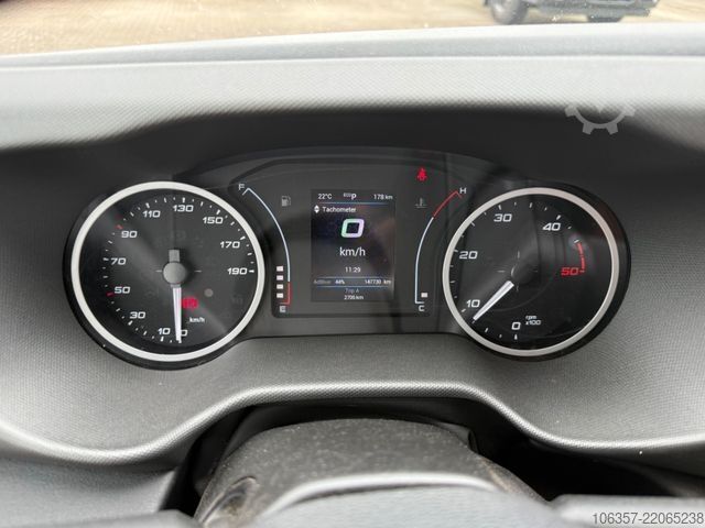 High top van IVECO Daily 35S18 A8 L3H2 Hi Matic LED+Klima+Navi+AHK