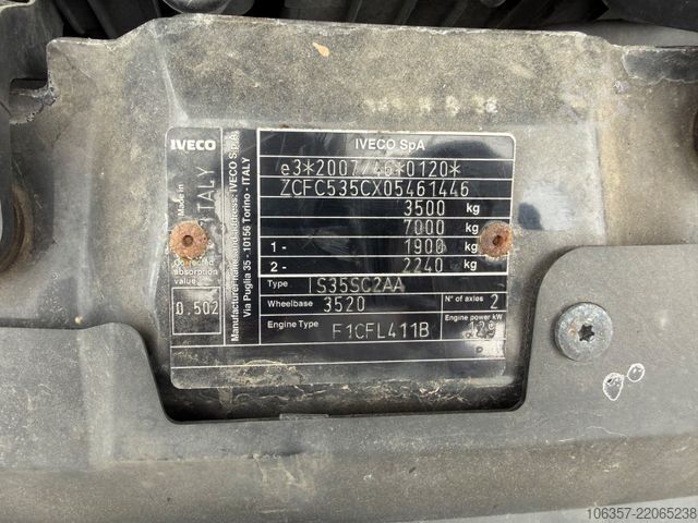 High top van IVECO Daily 35S18 A8 L3H2 Hi Matic LED+Klima+Navi+AHK
