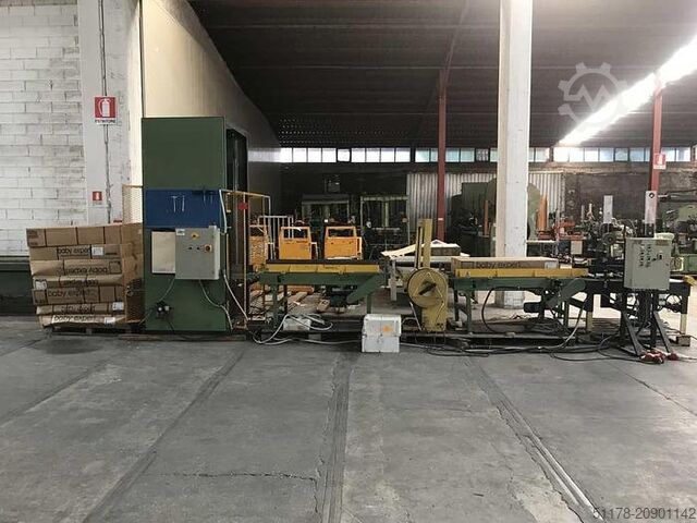 Packaging line for boxes of dismantled beds or similar products