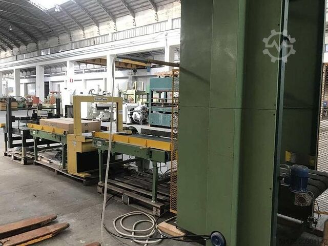 Packaging line for boxes of dismantled beds or similar products