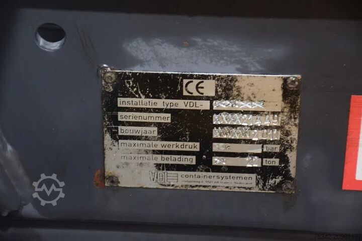 Hook arm system Iveco Trakker 330