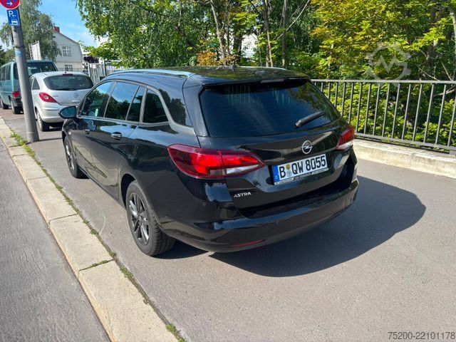 Minibus OPEL Astra 1.4 Turbo Sports Tourer/LED/Kamera/Klima