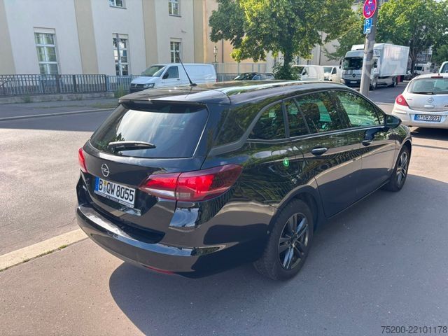 Minibus OPEL Astra 1.4 Turbo Sports Tourer/LED/Kamera/Klima