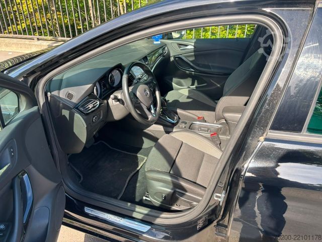Minibus OPEL Astra 1.4 Turbo Sports Tourer/LED/Kamera/Klima