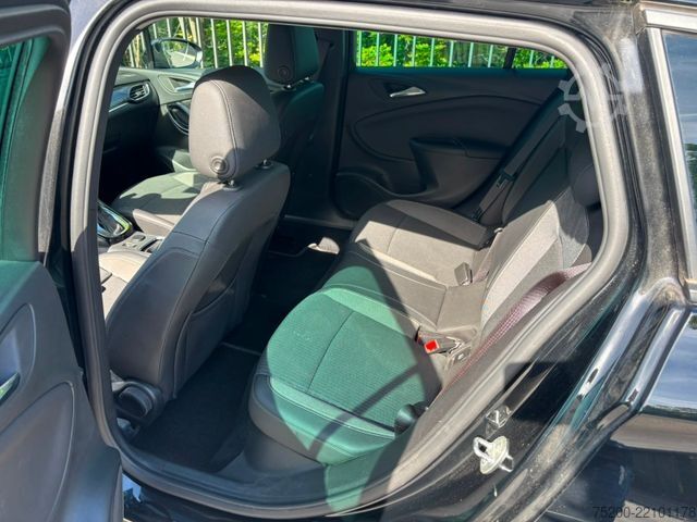Minibus OPEL Astra 1.4 Turbo Sports Tourer/LED/Kamera/Klima