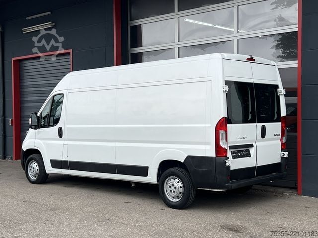 High top van PEUGEOT Boxer L3H2 Pro BlueHDi Navi Kamera 3-Sitzer