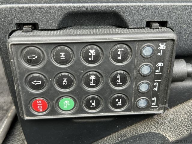 Standard tractor unit IVECO S-WAY AS440S46 Intarder ACC-Tempomat LED