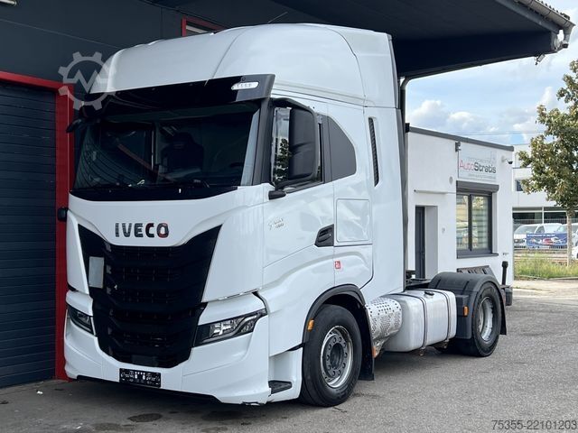 Standard tractor unit IVECO S-WAY AS440S48 ACC Intarder Klima Aerokit 2xTank