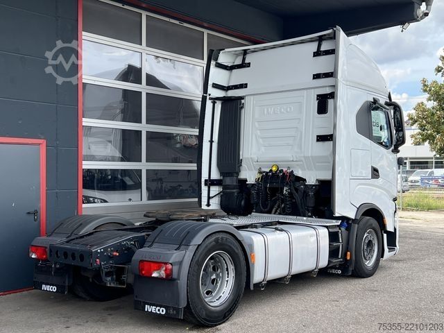 Standard tractor unit IVECO S-WAY AS440S48 ACC Intarder Klima Aerokit 2xTank