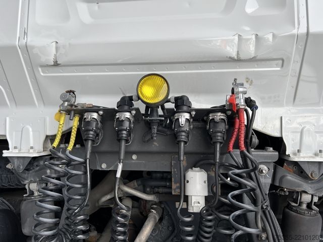 Standard tractor unit IVECO S-WAY AS440S48 ACC Intarder Klima Aerokit 2xTank