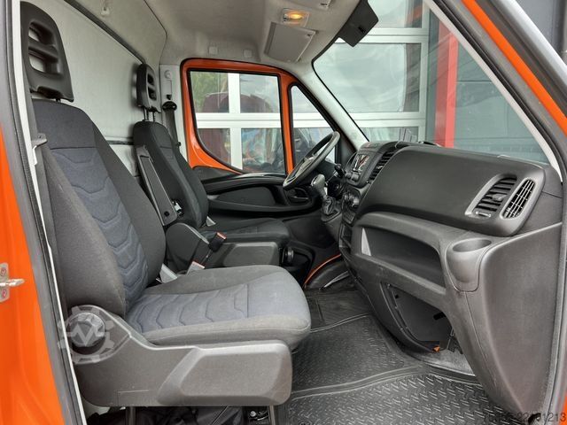 Pick-up van IVECO Daily 35S14A Hi-Matic Klima 4,35m Wartungvertrag