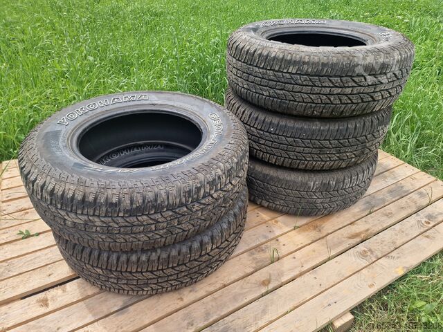 Tires AT 225/70 R 17 Yokohama Geolandar