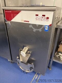 Vertical batch freezer Cattabriga Cremomatic KEL 60 vertical batch freezer